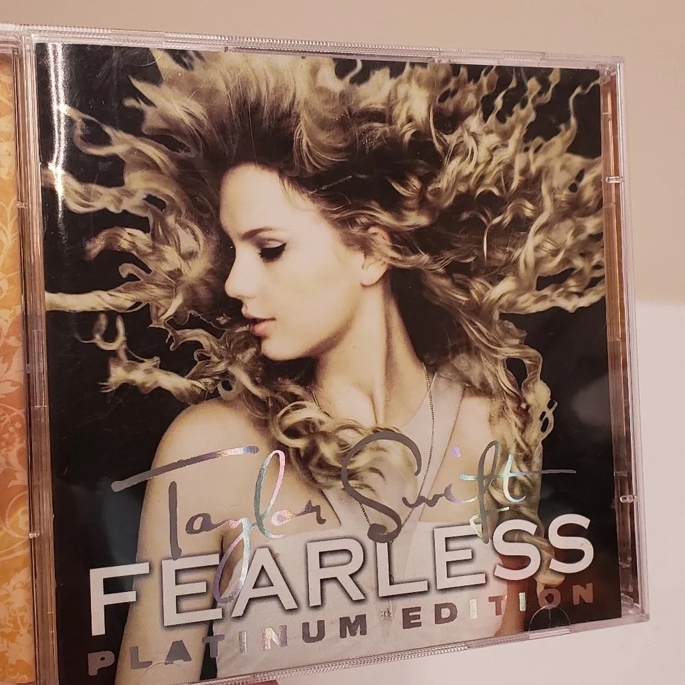 Taylor Swift Fearless Platinum Edition Audio & Video DVD 2009 - Picture 8 of 8
